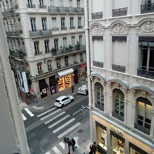  Apartment Centre France