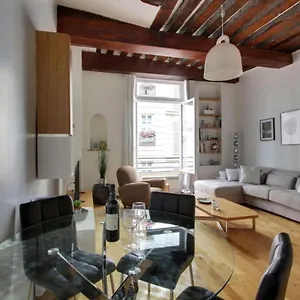 Luminous Loft In Saint-germain Des Pres Paris